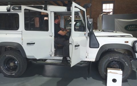 Defender 300 tdi Kalahari